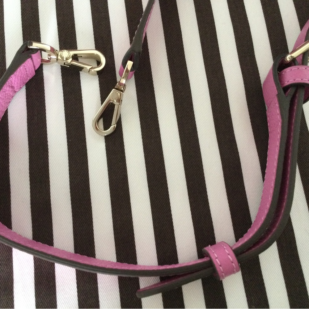 Henri Bendel bouquet mini hobo. - Picture 7 of 8